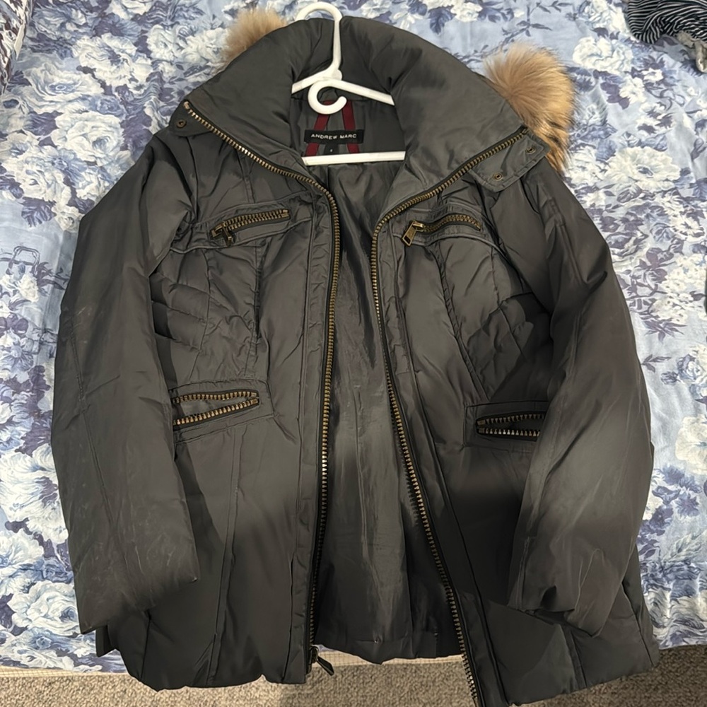 Women’s Andrew Marc winter jacket size S green with faux fur hood